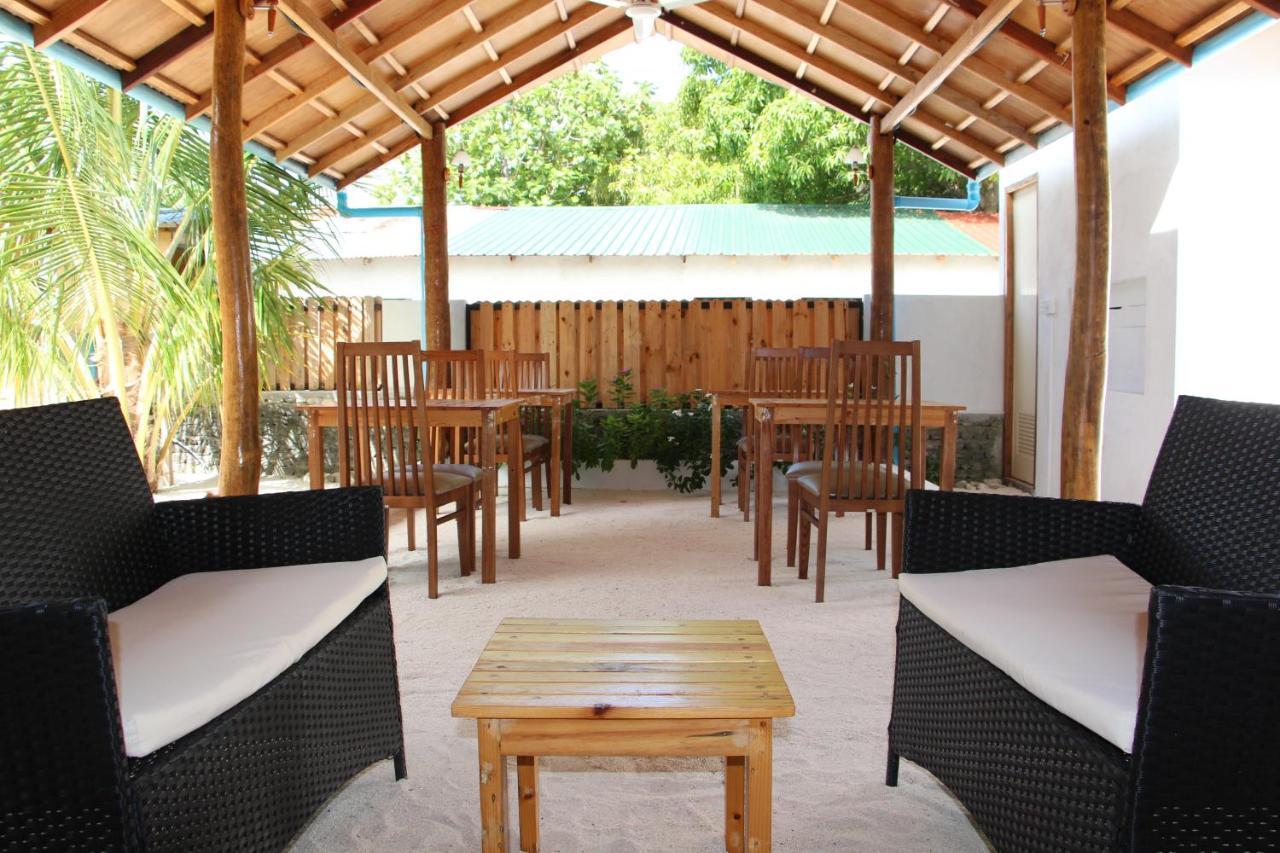Hotel The Castaway Retreat à Feridhoo Extérieur photo